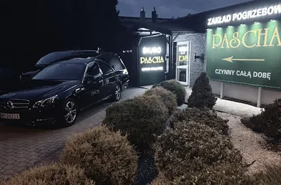 Pascha Zakład pogrzebowy Usługi pogrzebowe Trumny Kremacja Przewóz zmarłych
